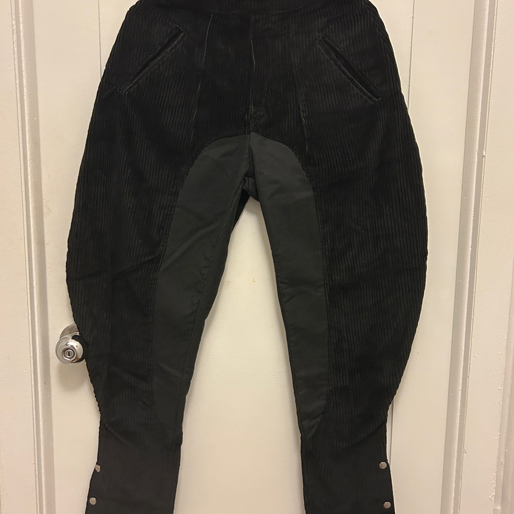 Authentic Vintage Rumors Brand Black Velvet Corduroy Knickerbocker Pant